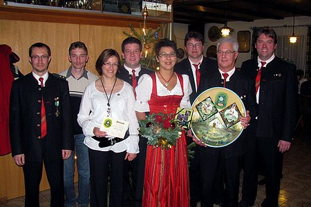 v.l. Markus Mayr, Josef Zech, Sabine Füssl, Georg Mayer, Monika Mayr, Bernhard Schoder, Albert Kranz, Josef Rehm
